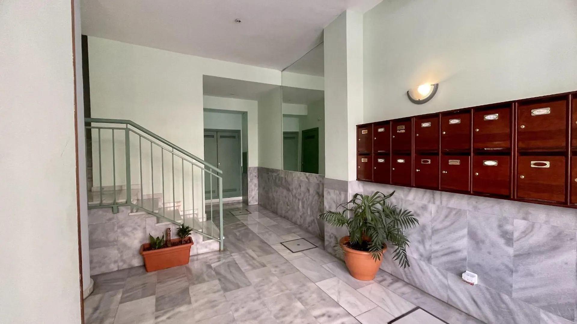 Quiet And Central Malaga Apartment