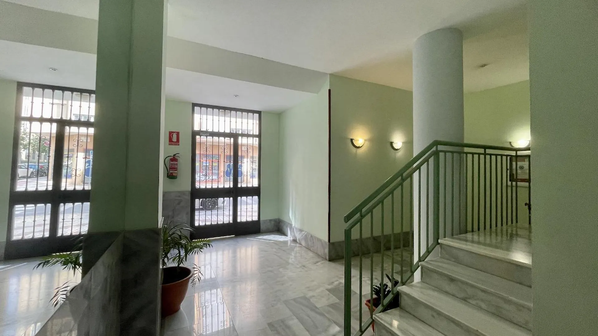 Quiet And Central Malaga Apartment